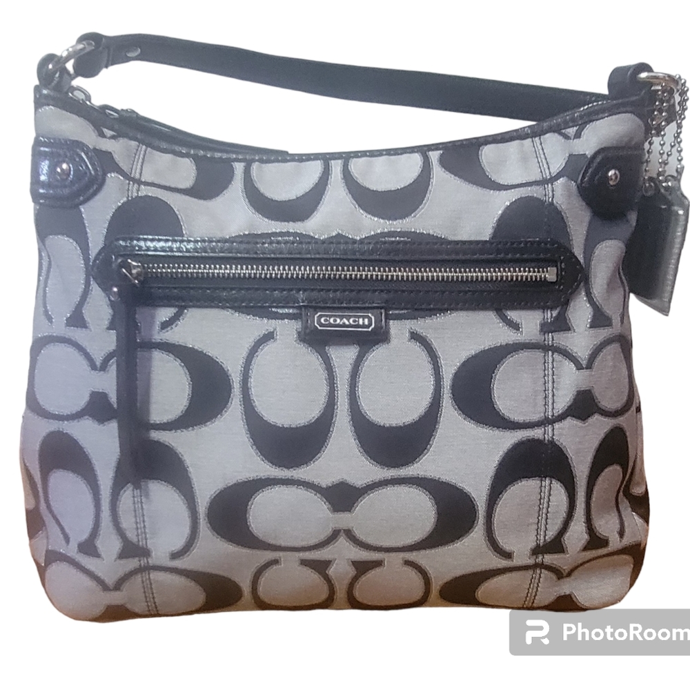 REDUCED!!! Coach signature shoulder bag silver & black